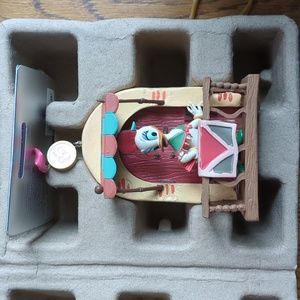 NWT Limited Release Daisy Duck Legacy Sketchbook Ornament 85th Anniversary